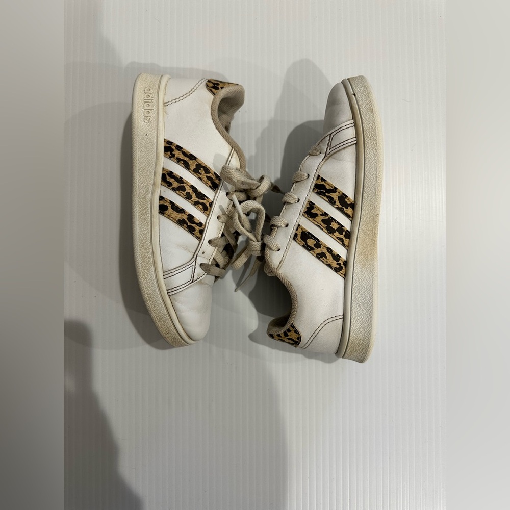 Kids Adidas cheetah shoes
